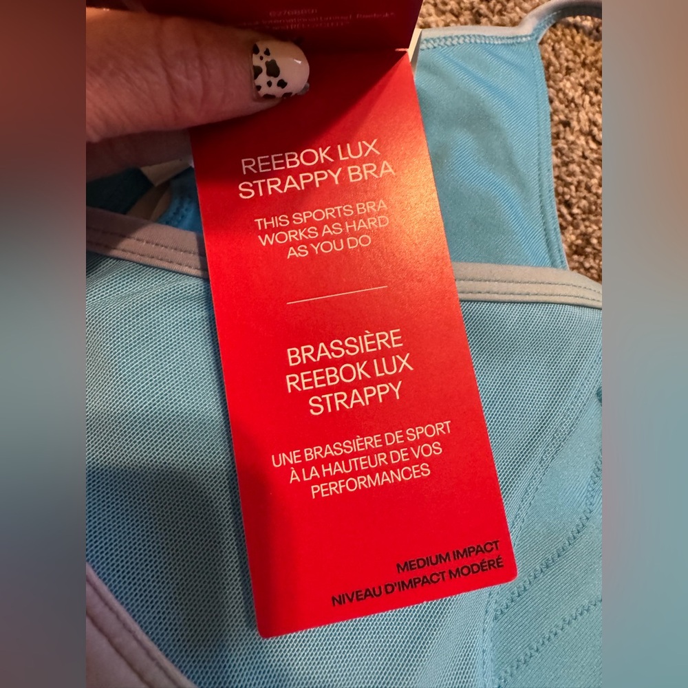 SALE🎉 Reebok Blue Sports Bra with Racerback Design - Picture 7 of 7
